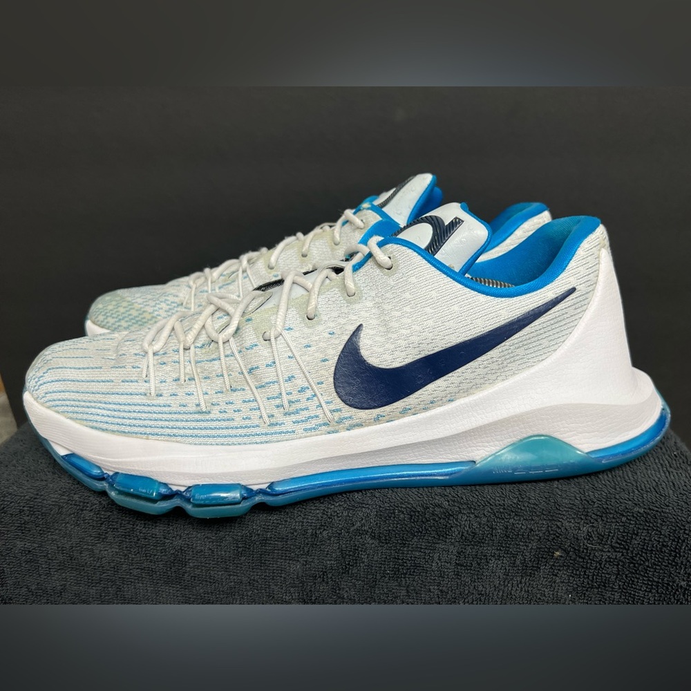 Nike Men's White and Blue Athletic Shoes